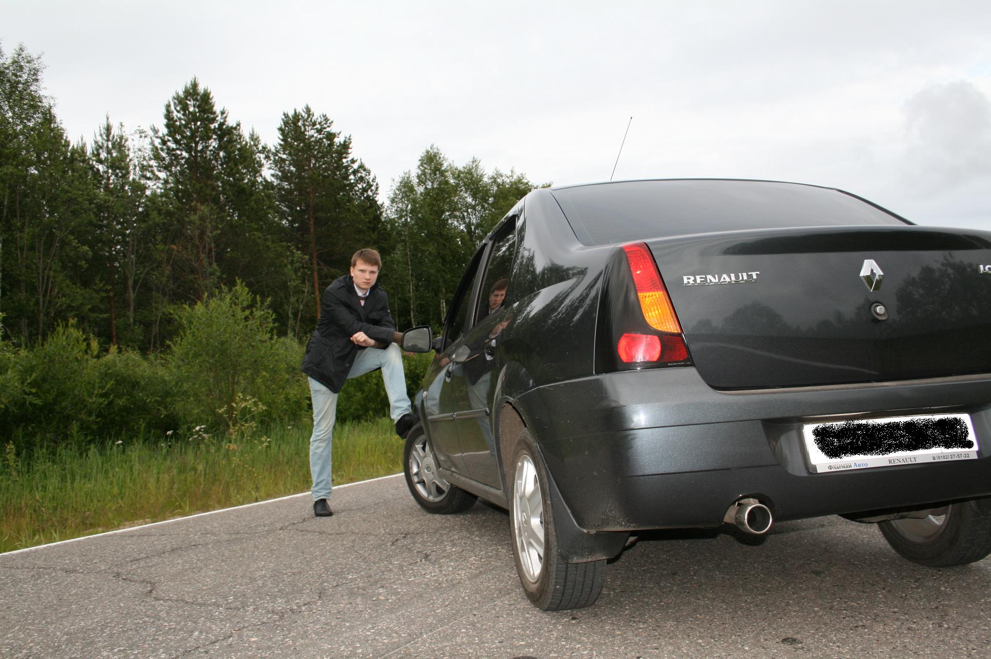 My perfect Renault Logan. 3DTuning - probably the best car configurator!